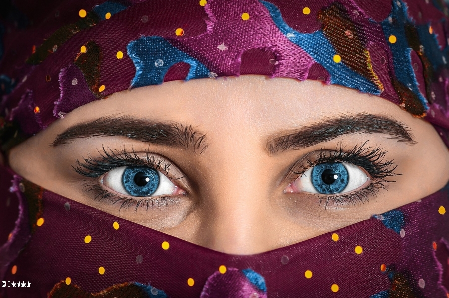 Femme avec un voile Femme avec un voile