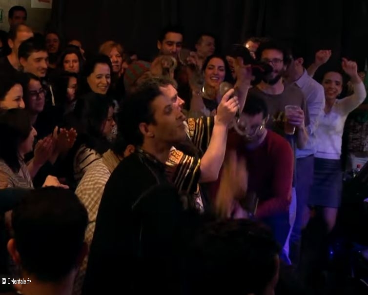 Concert Raï - Public qui danse Concert Raï - Public qui danse