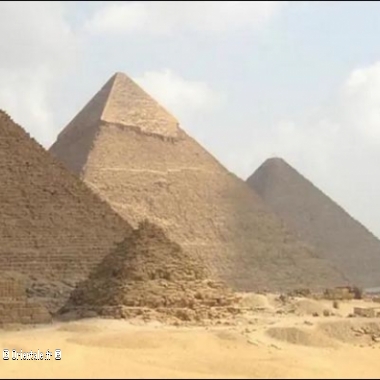 Pyramides de Guizeh Pyramides de Guizeh