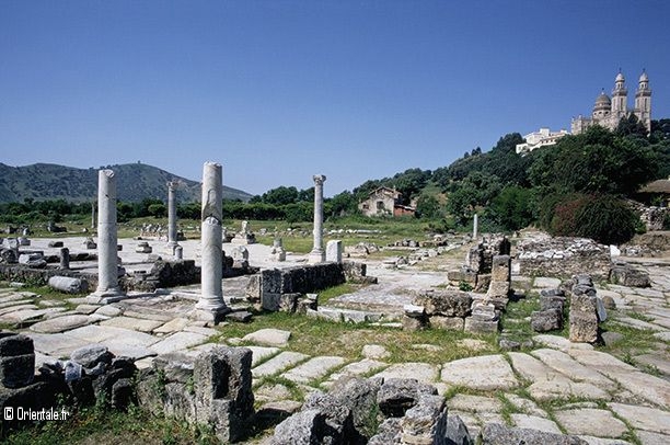 Annaba, Basilique Saint Augustin, vue depuis les ruines antiques