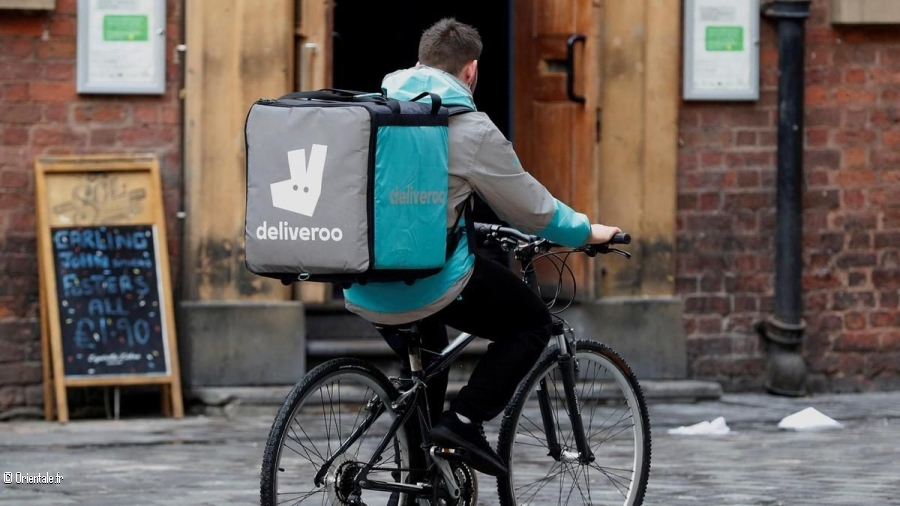 Livreur a velo de Deliveroo Livreur a velo de Deliveroo