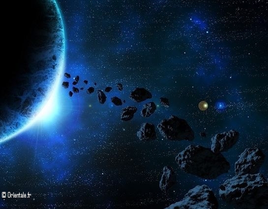 Asteroide surnommé Dieu du Chaos qui s'est approché de la Terre (2020) Asteroide surnommé Dieu du Chaos qui s'est approché de la Terre (2020)