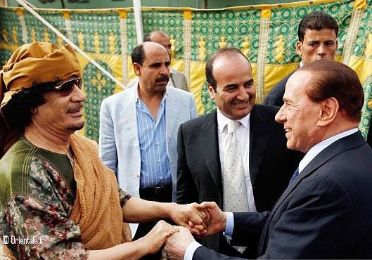 La rencontre en Libye entre Berlusconi et Kadhafi, le 30 août La rencontre en Libye entre Berlusconi et Kadhafi, le 30 août