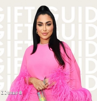 Huda Kattan en rose barbapapa
