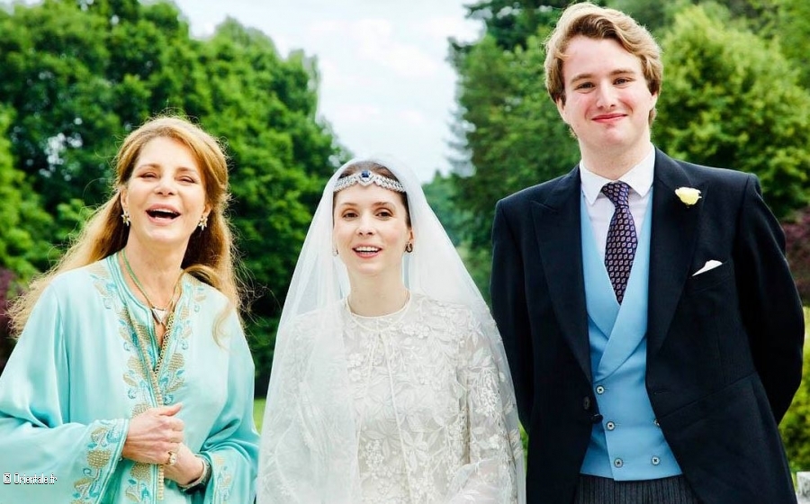 La reine Noor, à g., Princesse Raiyah et son mari Ned Donovan La reine Noor, à g., Princesse Raiyah et son mari Ned Donovan