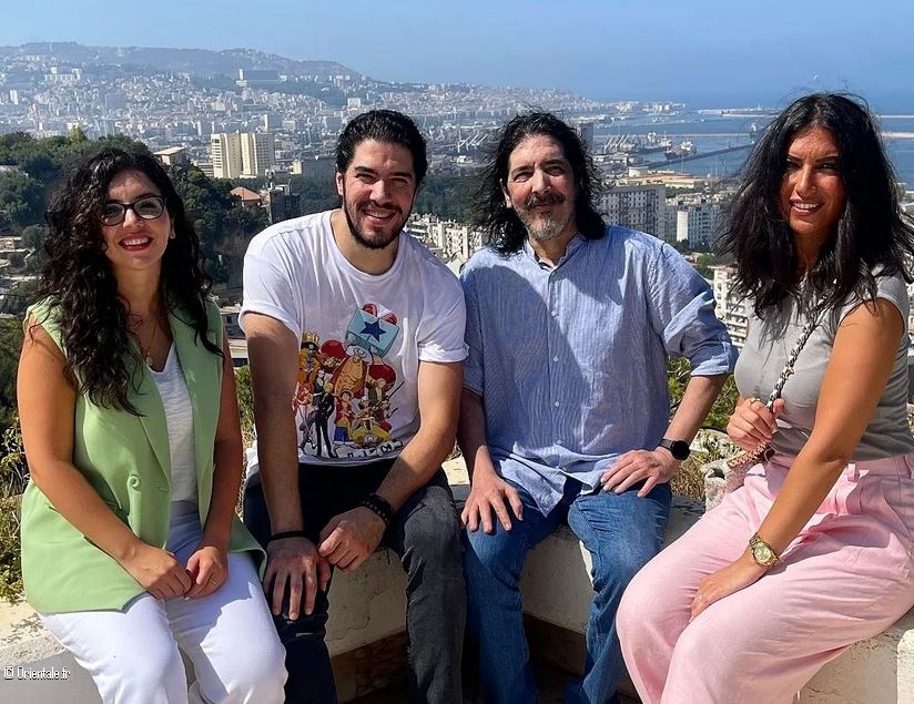 Tarek Alarabi Tourgane (au milieu) avec ses enfants à Alger Tarek Alarabi Tourgane (au milieu) avec ses enfants à Alger