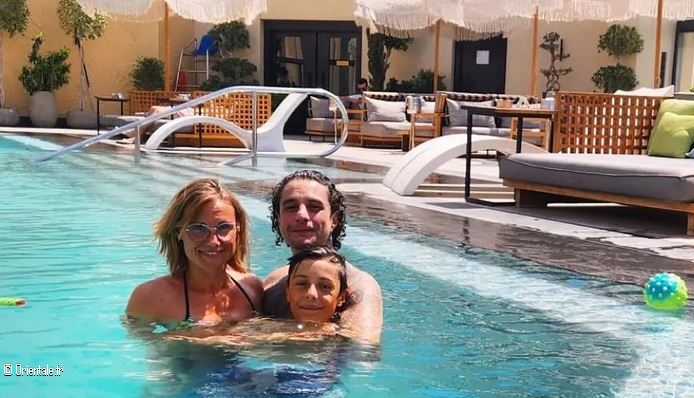 Ahmed El-Fishawi, sa compagne et leur fils