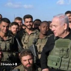 Netanyahou avec des soldats israliens