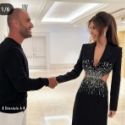Le blogueur israélien prend la pose avec Nancy Ajram Le blogueur israélien prend la pose avec Nancy Ajram